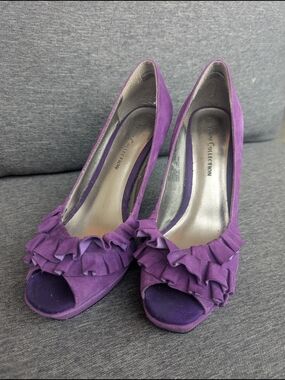 Purple Leather Ruffled Peep-Toe Pumps